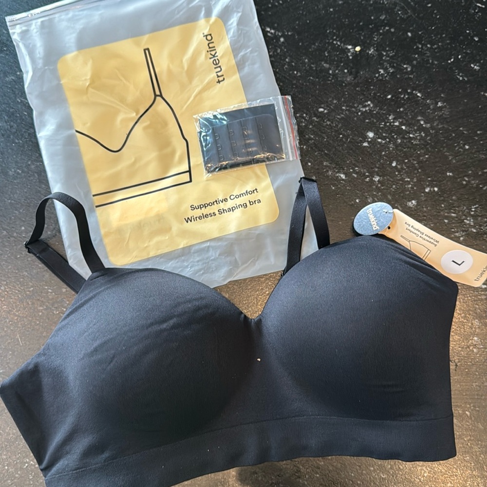 NWT truekind wireless shaping bra